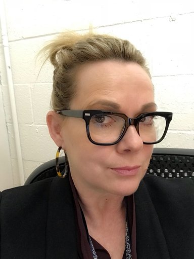 Liz Steinhart wearing a blazer
